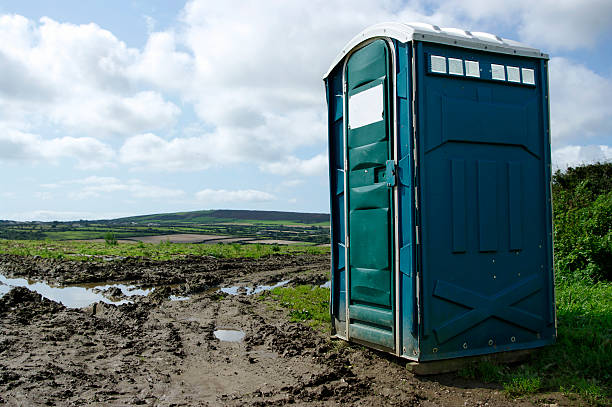 Portable Toilets for Disaster Relief Sites in Las Quintas Fronterizas, TX